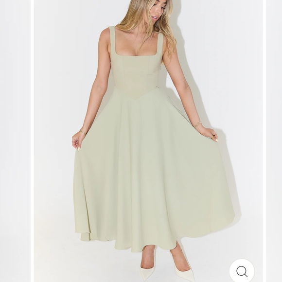 Midi dress - Picture 3 of 7